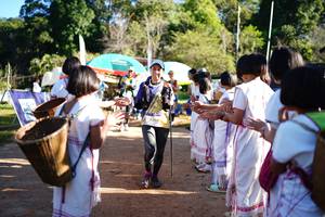 BIB: 3204
                            <button type="button" onclick="openModal(19040002)" class="btn btn-primary btn-sm float-right btn-popup" data-toggle="modal" data-target=".modal-high-quality">
                        <i class="fas fa-shopping-cart"></i> Add to Cart
                    </button>
                                            <button type="button" onclick="isThisMe(19040002, true)" class="btn btn-success btn-sm float-right btn-popup btn-isme hidden" data-toggle="tooltip" data-placement="bottom" title="นี่คือรูปของคุณใช่ไหม คลิกที่นี่เพื่อเอาเข้าอัลบั้ม">
                        <i class="fas fa-plus"></i> Add to album
                    </button>
                    <button type="button" onclick="isThisMe(19040002, false)" class="btn btn-warning btn-sm float-right btn-popup btn-isnotme hidden">
                        <i class="fas fa-ban"></i> Remove from album
                    </button>